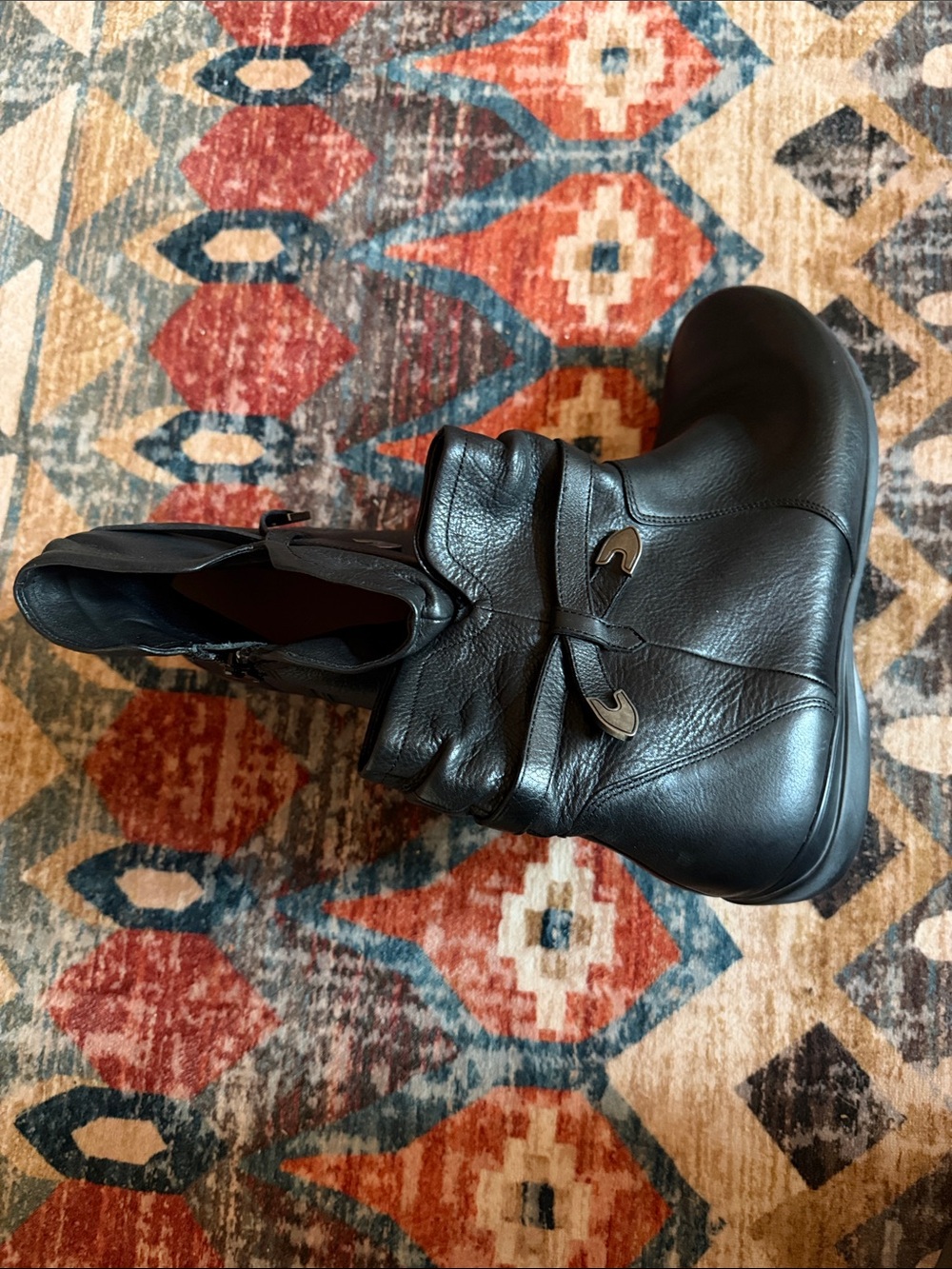 Obeo Women's Black Leather Ankle Boots with Decorative Buckle